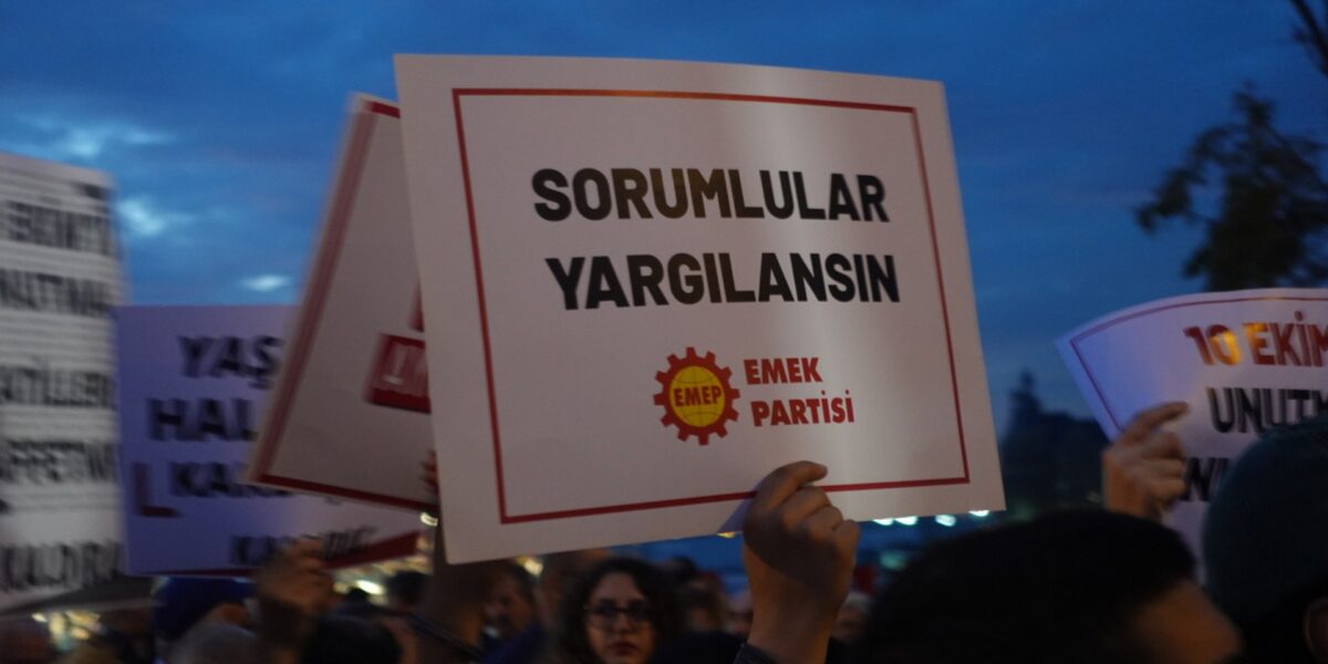 İskender Bayhan: Katliamın tüm sorumluları cezalandırılana kadar mücadeleyi sürdüreceğiz İskender Bayhan: Katliamın tüm sorumluları cezalandırılana kadar mücadeleyi sürdüreceğiz