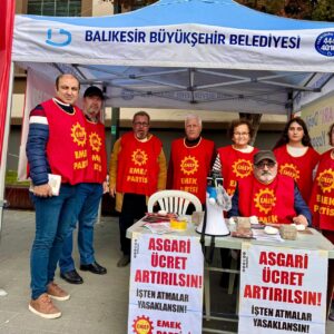EMEP’ten Balıkesir’de asgari ücret standı: Yurttaşlar yaşadığı geçim sıkıntısını anlattı