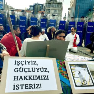 Emek Partisi, İzmir Barosunu ziyaret etti Ziyarette TPI işçilerinin durumu ve birleşik mücadelenin olanakları konuşuldu 