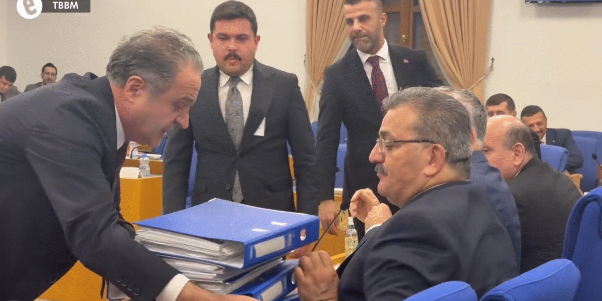 Bayhan’dan Çalışma Bakanlığı bütçesine tepki: “Sermaye için kan döken düzene hizmet etmeyin”