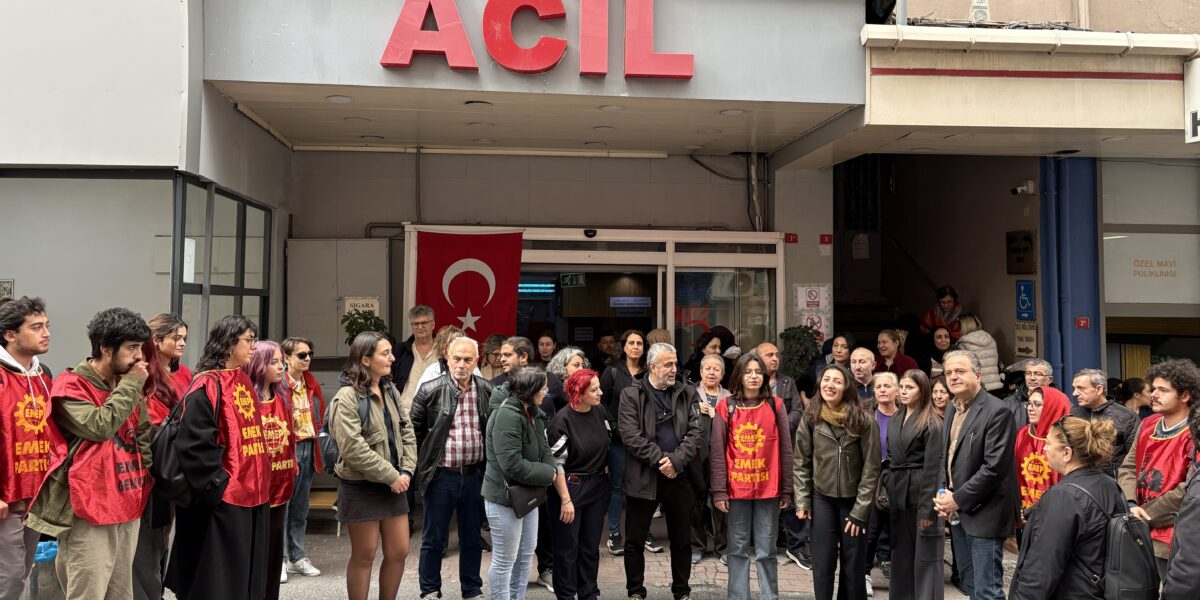 Emek Partisi, direnişteki Özel Okmeydanı Hastanesi emekçilerini ziyaret etti.