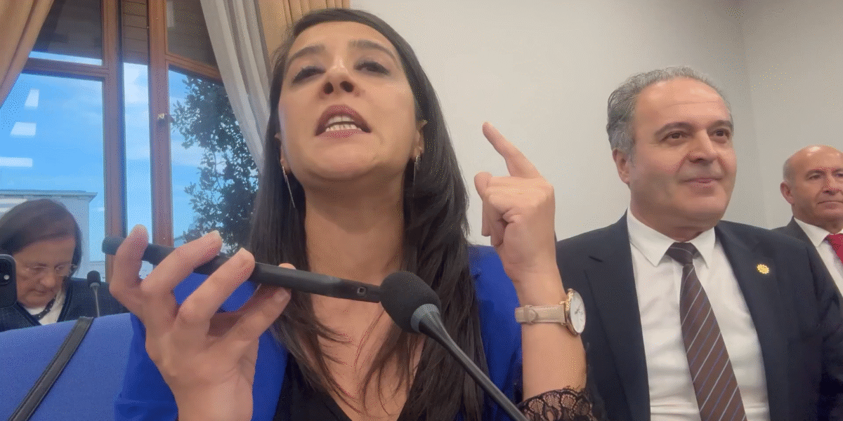 İşçilerin sesi bütçe komisyonunda engellendi | “Bu bakanlık patron bakanlığı”