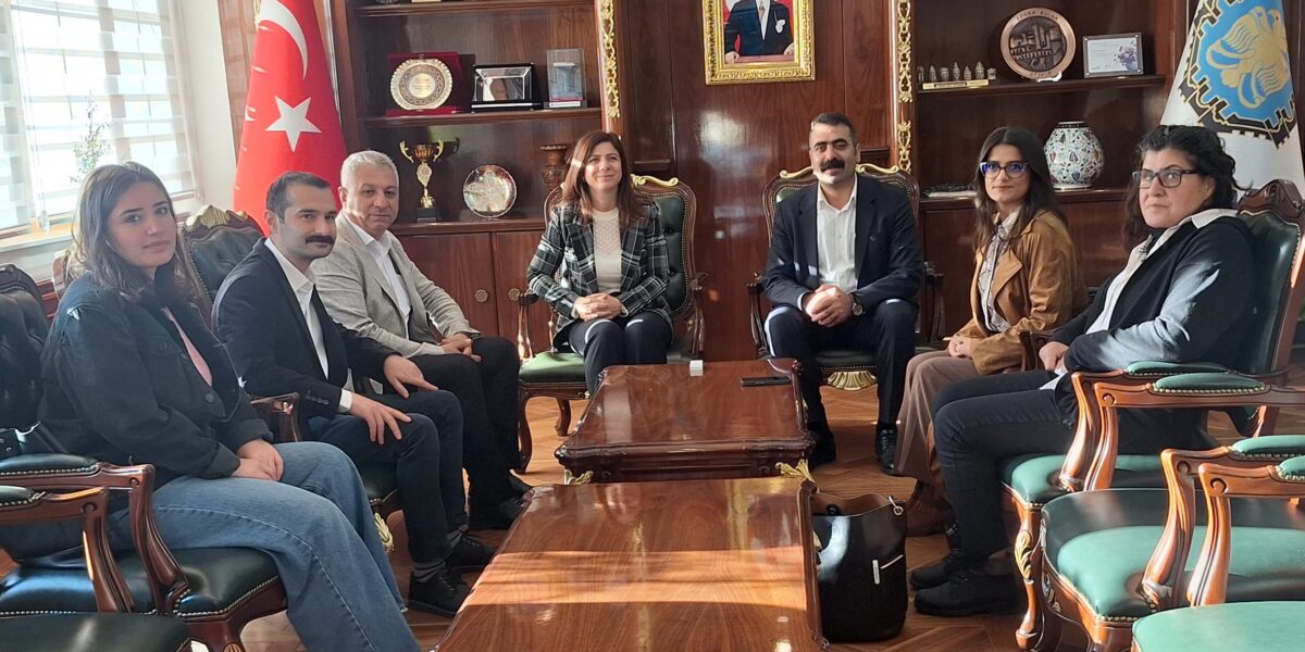 “Halkın iradesine ve barış talebine sahip çıkıyoruz”