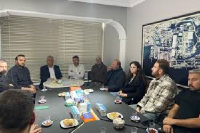 Genel Başkan Aslan Gemlik’te işçilerle buluştu: Sorun tekse mücadele de ortak olmalı