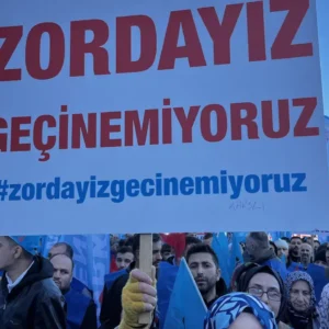 MESS sözleşmesi yoksulluğu kalıcı hale getirdi MESS sözleşmesi yoksulluğu kalıcı hale getirdi