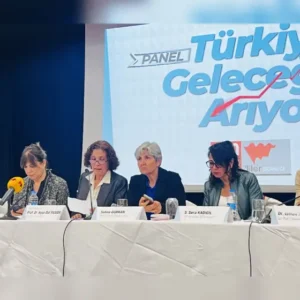‘Türkiye Geleceğini Arıyor’ panelinde birleşik mücadele çağrısı yapıldı
