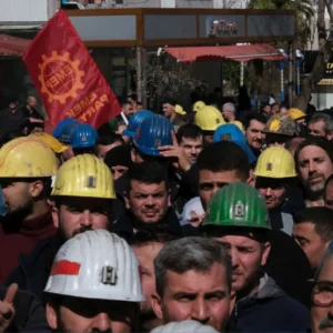 Seyit Aslan: ‘Soma ve Kınık maden işçilerinin mücadelesinin yanındayız’