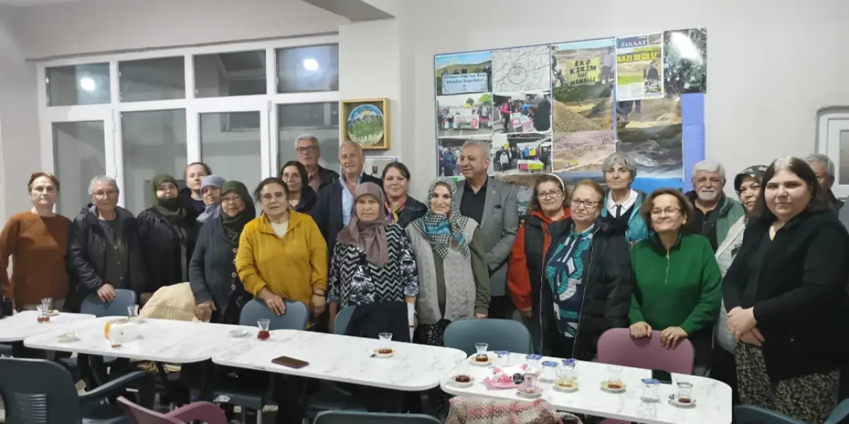 Seyit Aslan madene karşı mücadele eden köylülerle buluştu: ‘Her yer Ergama, hepimiz Ergamalıyız’