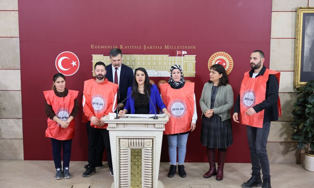 Şık Makas İşçileri Meclis’te: Anayasal Haklarımız İçin Neden Direnmek Zorundayız?