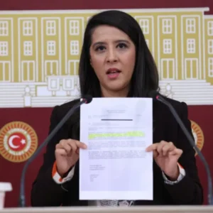 Karaca, Alevi mültecilere yönelik ihlalleri Meclis gündemine getirdi: Mülteci çocukların eğitim hakkı gasbediliyor