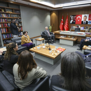Emek Partisinden CHP’ye ziyaret: En geniş mücadele cephesine ihtiyacımız var Emek Partisinden CHP’ye ziyaret: En geniş mücadele cephesine ihtiyacımız var