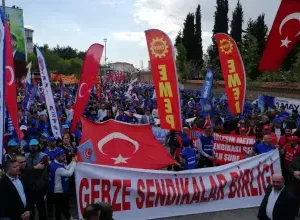 İskender Bayhan: Gebze’deki örnek 1 Mayıs’a hak ettiği önemi veremedik