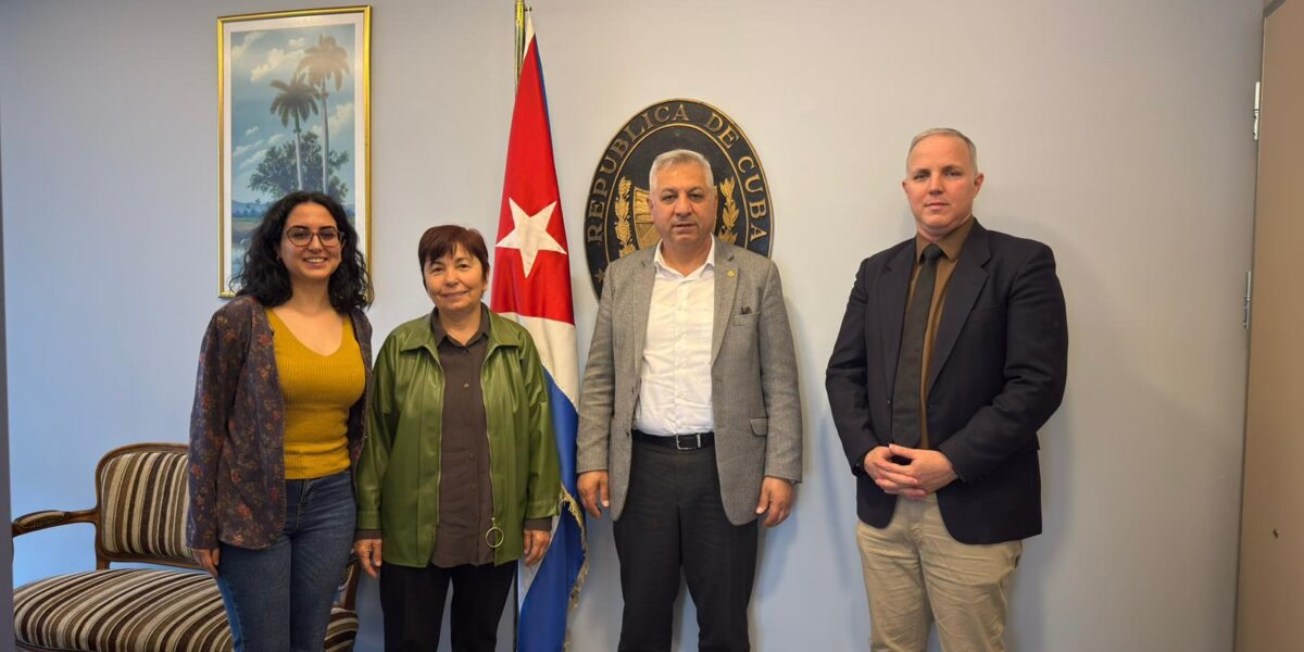 EMEP’ten Küba Büyükelçiliğine ziyaret | “Ambargoya karşı uluslararası dayanışma güçlendirilmeli” EMEP’ten Küba Büyükelçiliğine ziyaret | “Ambargoya karşı uluslararası dayanışma güçlendirilmeli”