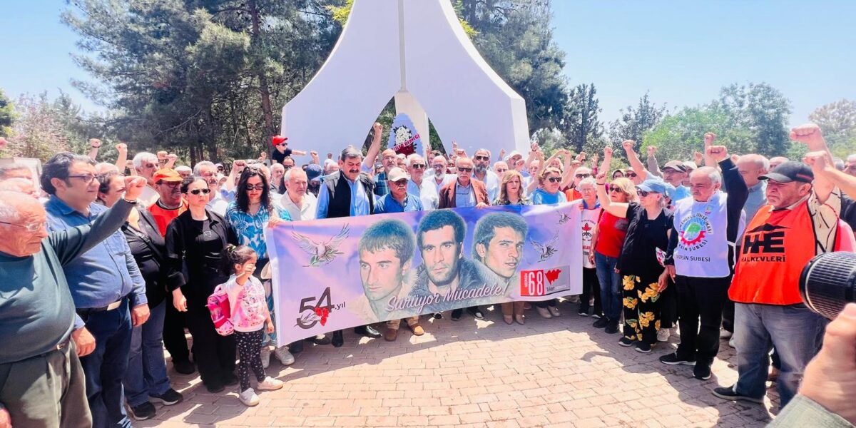 Denizler Mersin’de anıldı: Kanlı savaş örgütü NATO’yu bütün halka anlatmalıyız Denizler Mersin’de anıldı: Kanlı savaş örgütü NATO’yu bütün halka anlatmalıyız