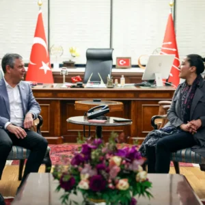 CHP’ye ‘Mutlak butlan’ kararının ardından ilk ziyaret EMEP’ten