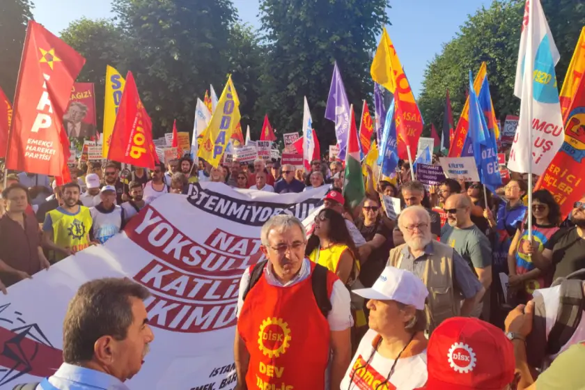 Emek, Barış ve Demokrasi Güçleri Dolmabahçe’den seslendi: ‘NATO dağıtılsın’