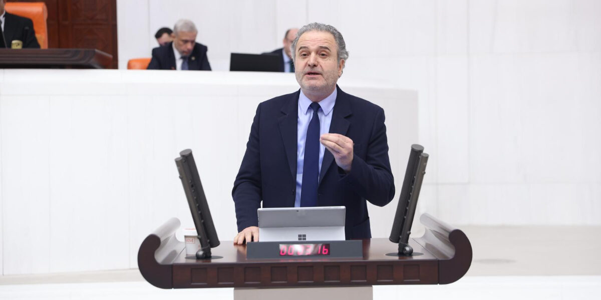 Bayhan’dan iktidara BM tepkisi: ‘Kürsüde hamaset, arka kapıda ticaret’ Bayhan’dan iktidara BM tepkisi: ‘Kürsüde hamaset, arka kapıda ticaret’