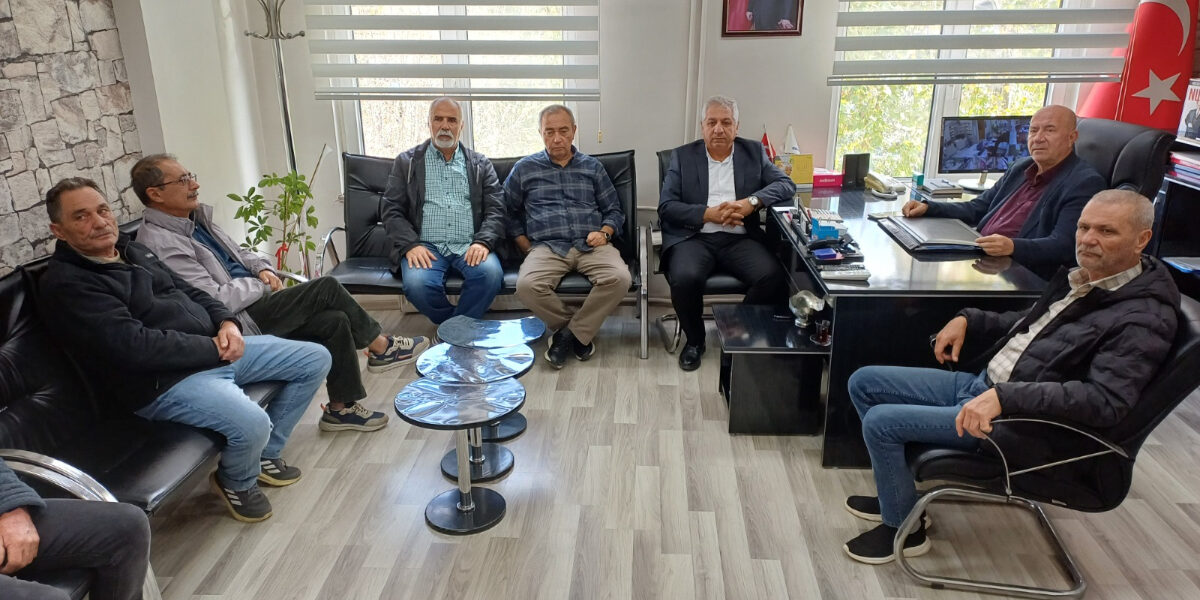 Genel Başkan Aslan Ziraat Odalarını ziyaret etti: ‘Kaya gazı arama faaliyetleri Trakya’da tarımı bitirecek’ Genel Başkan Aslan Ziraat Odalarını ziyaret etti: ‘Kaya gazı arama faaliyetleri Trakya’da tarımı bitirecek’