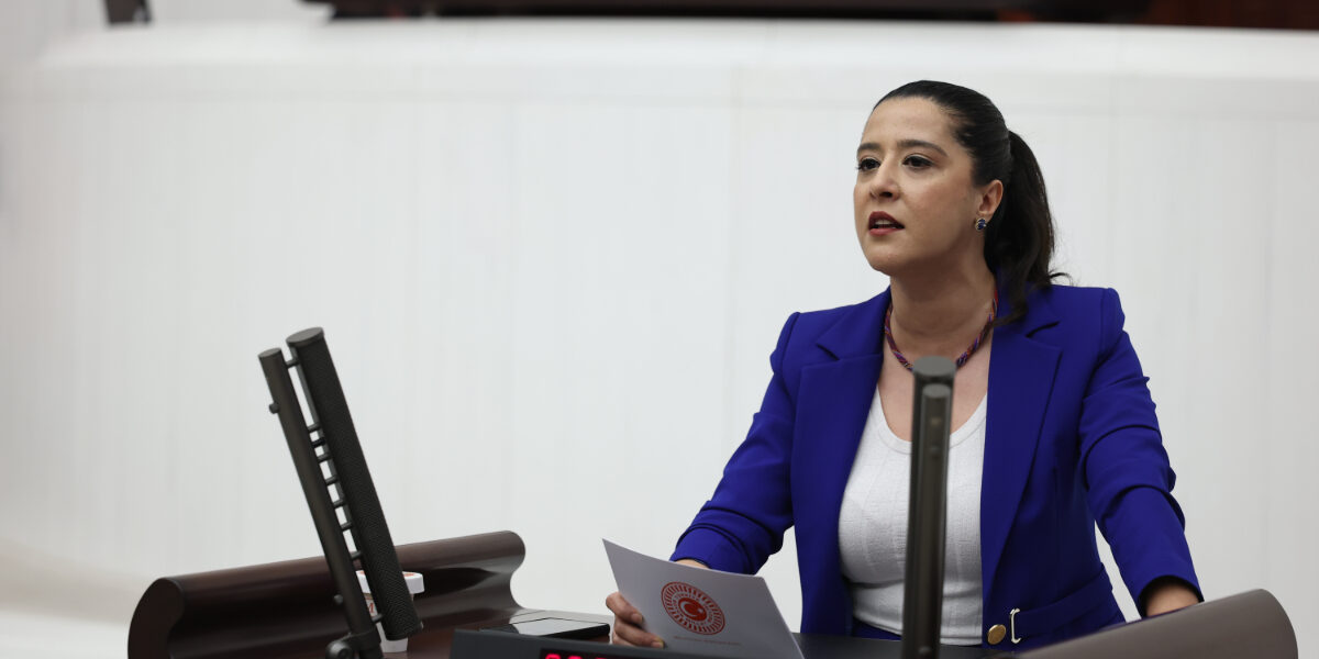 Sevda Karaca, İskenderun Devlet Hastanesi’nin yıkılmasıyla ilgili soruşturmayı Meclise taşıdı: Depreme dayanıksız olduğu bilinen hastane neden kullanıldı?