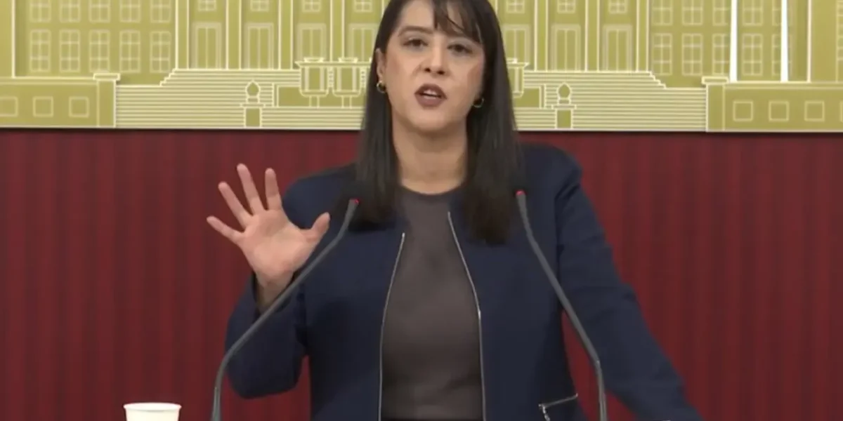 Karaca’dan fon vurgunu açıklaması: Hesap sorulması yetmez, bu düzen sorgulanmalı Karaca’dan fon vurgunu açıklaması: Hesap sorulması yetmez, bu düzen sorgulanmalı
