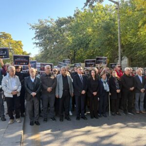 Katliamların karanlığına teslim olmadık, Saray rejimine de teslim olmayacağız! Katliamların karanlığına teslim olmadık, Saray rejimine de teslim olmayacağız!